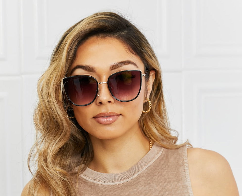 Full Rim Metal-Plastic Hybrid Frame Sunglasses