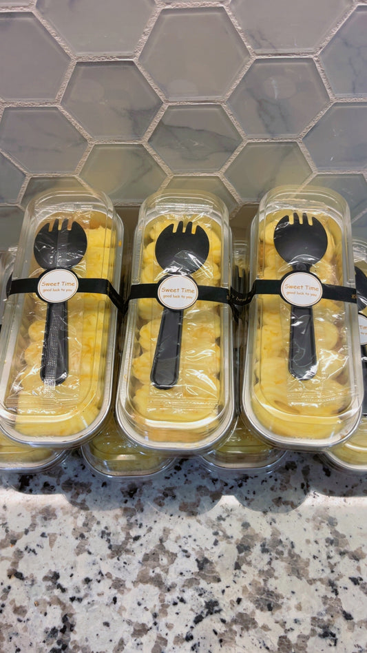 Half Dozen Lovey LemonMini Cakes