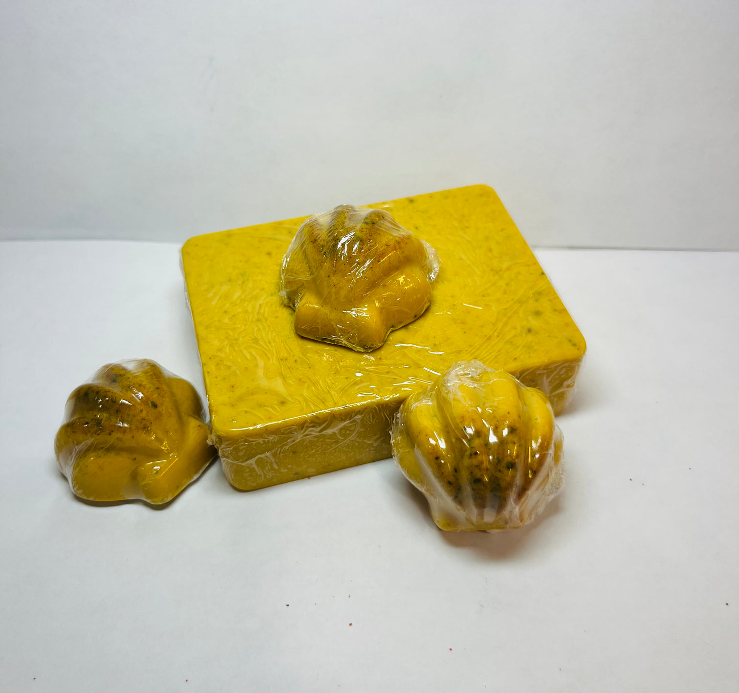 Turmeric and Honey Beef Tallow Bar Soap 111g
